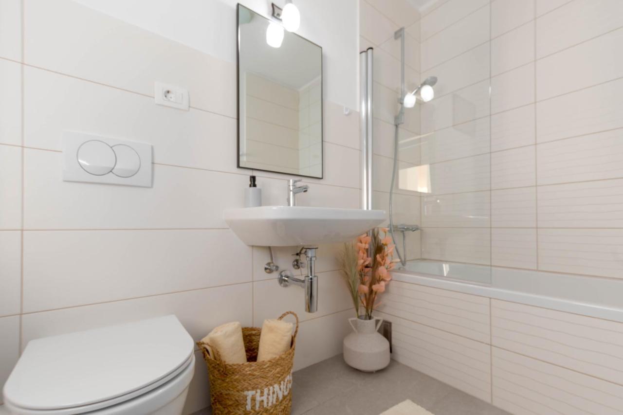 פורץ Newly Renovated Holiday Apartment Sirius מראה חיצוני תמונה