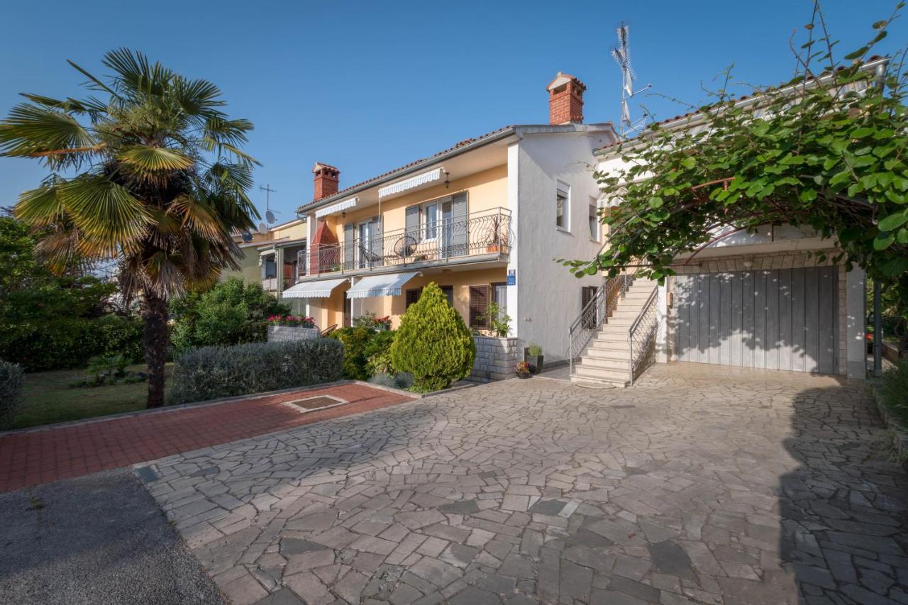 פורץ Newly Renovated Holiday Apartment Sirius מראה חיצוני תמונה