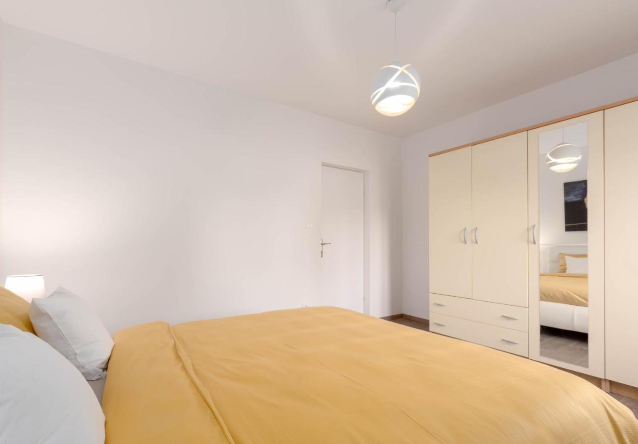 פורץ Newly Renovated Holiday Apartment Sirius מראה חיצוני תמונה