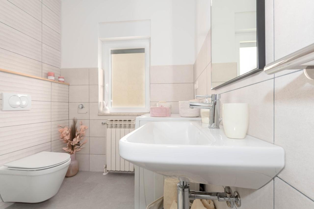 פורץ Newly Renovated Holiday Apartment Sirius מראה חיצוני תמונה
