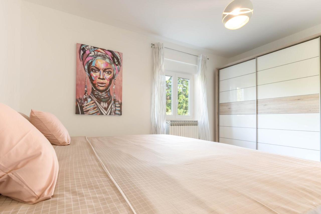 פורץ Newly Renovated Holiday Apartment Sirius מראה חיצוני תמונה